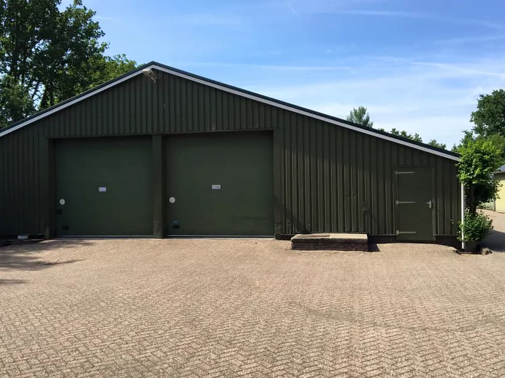 Voorkant van een bedrijfspand